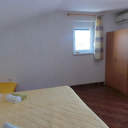3 Apartment *