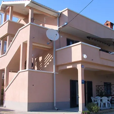 3 Apartment