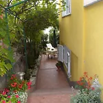 3 * Kornić