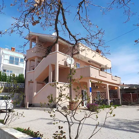 3 Apartman *