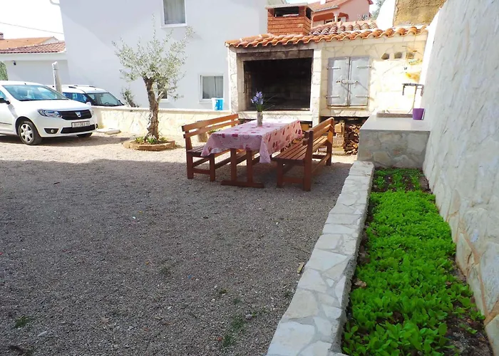 3 Apartment Kornić